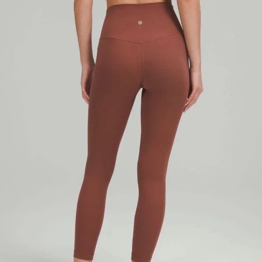 Lululemon Wunder Train Size 4